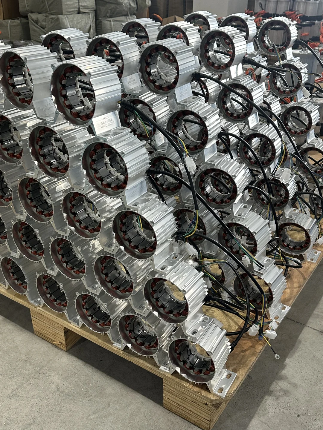 90后在爸妈电机厂工作日常