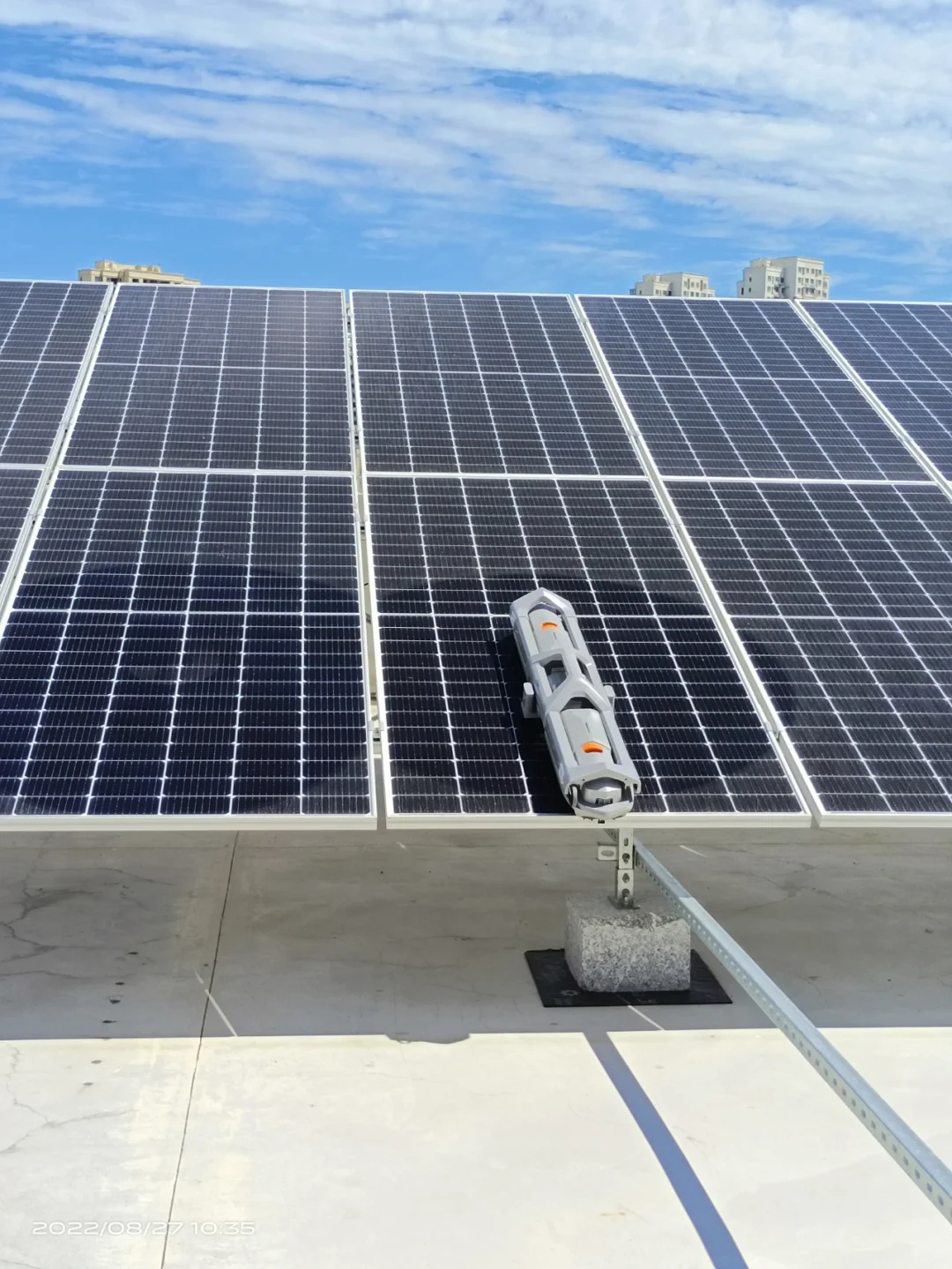 太阳能板是如何构成的？