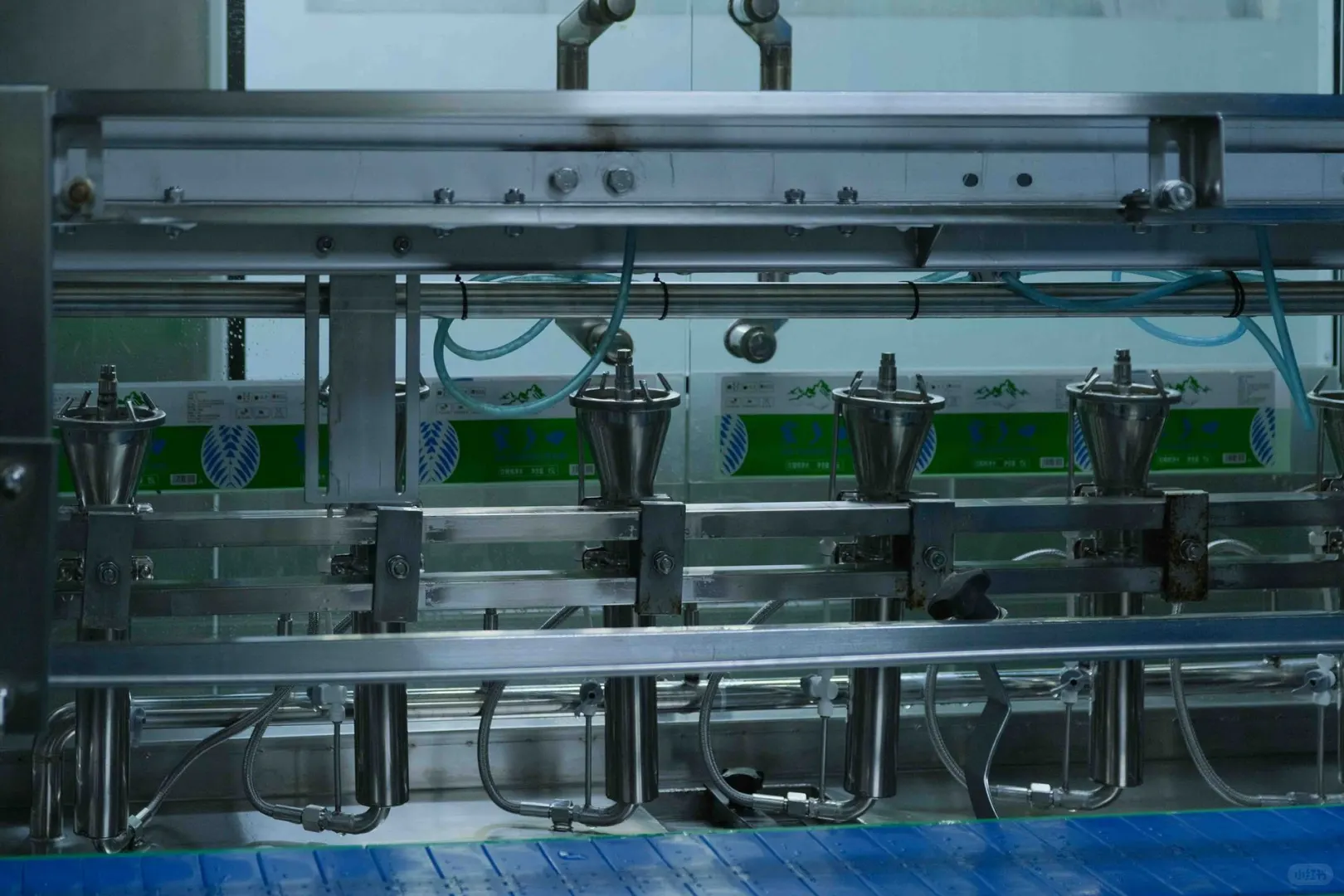 大揭密！你们知道桶装水是怎么生产的吗