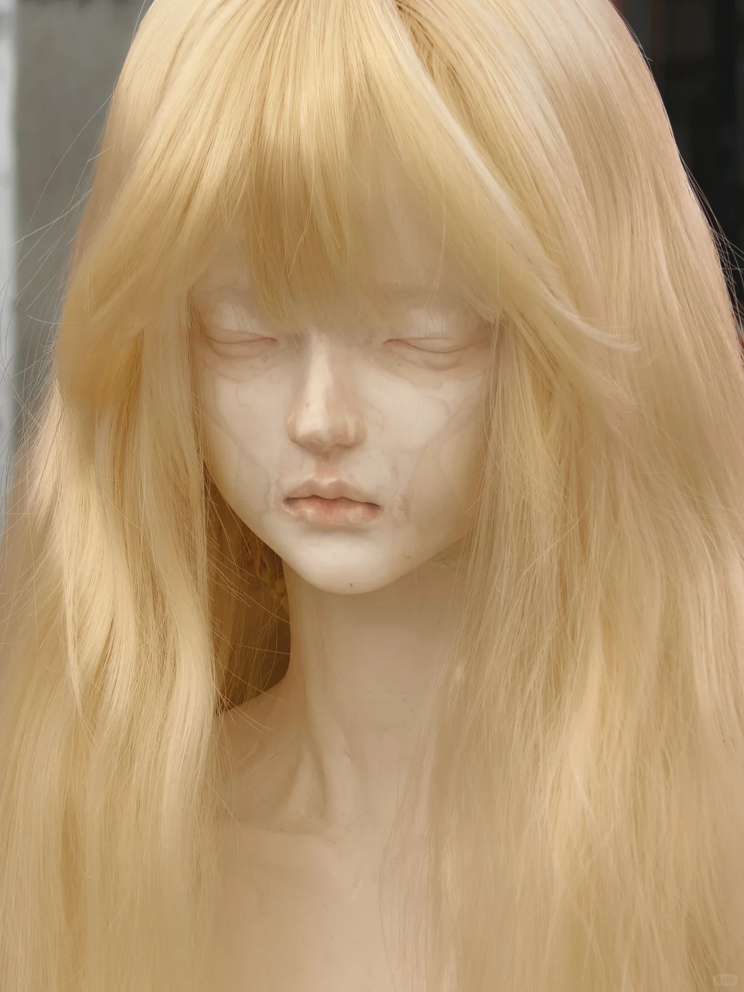 看这个斑驳的脸