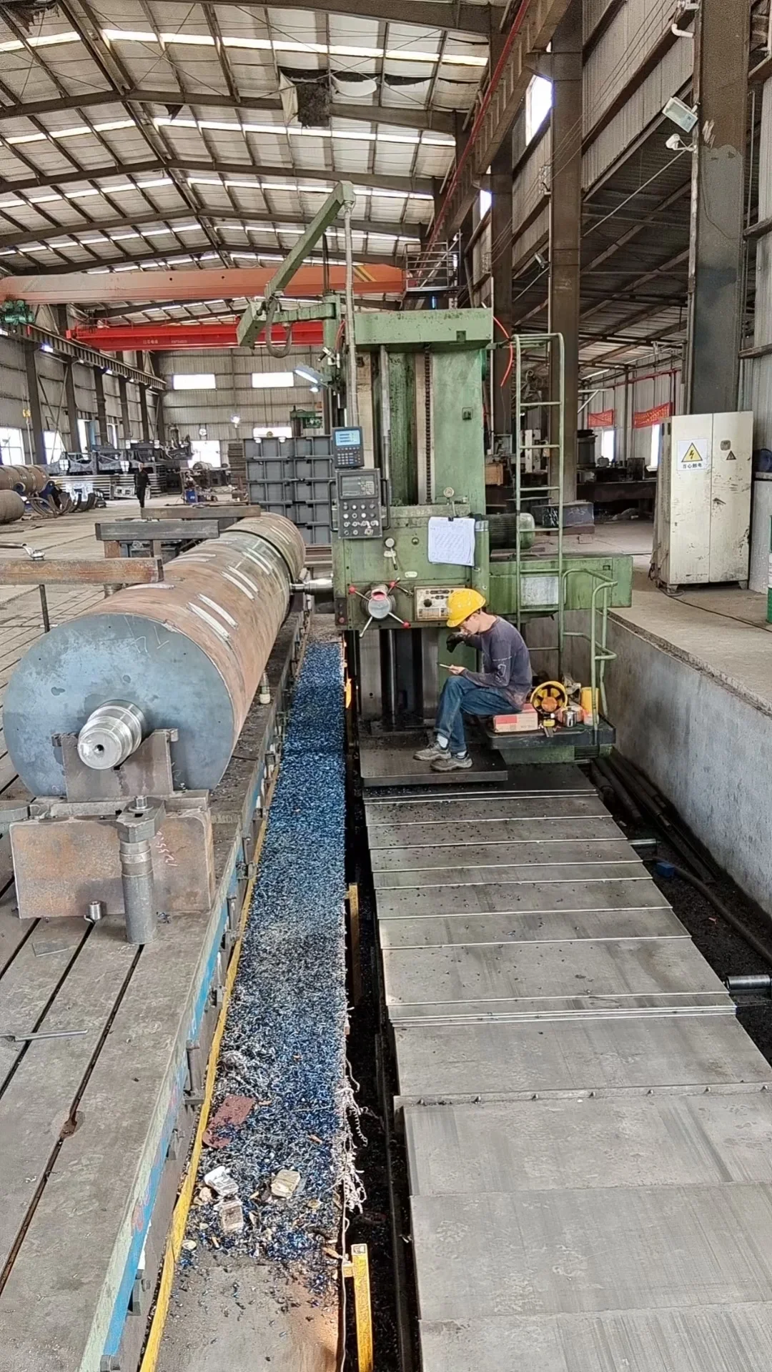 出两台龙门铣床2x6米一台，2x4米一台，两台