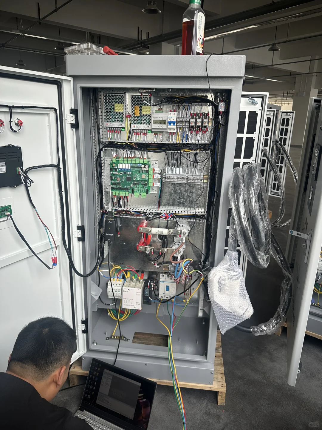 抓紧调试，晚上发货?