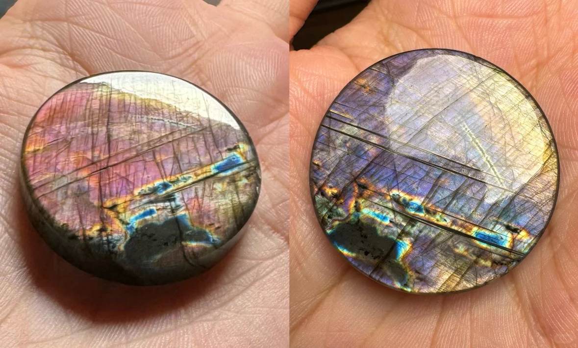 “变脸”拉长石