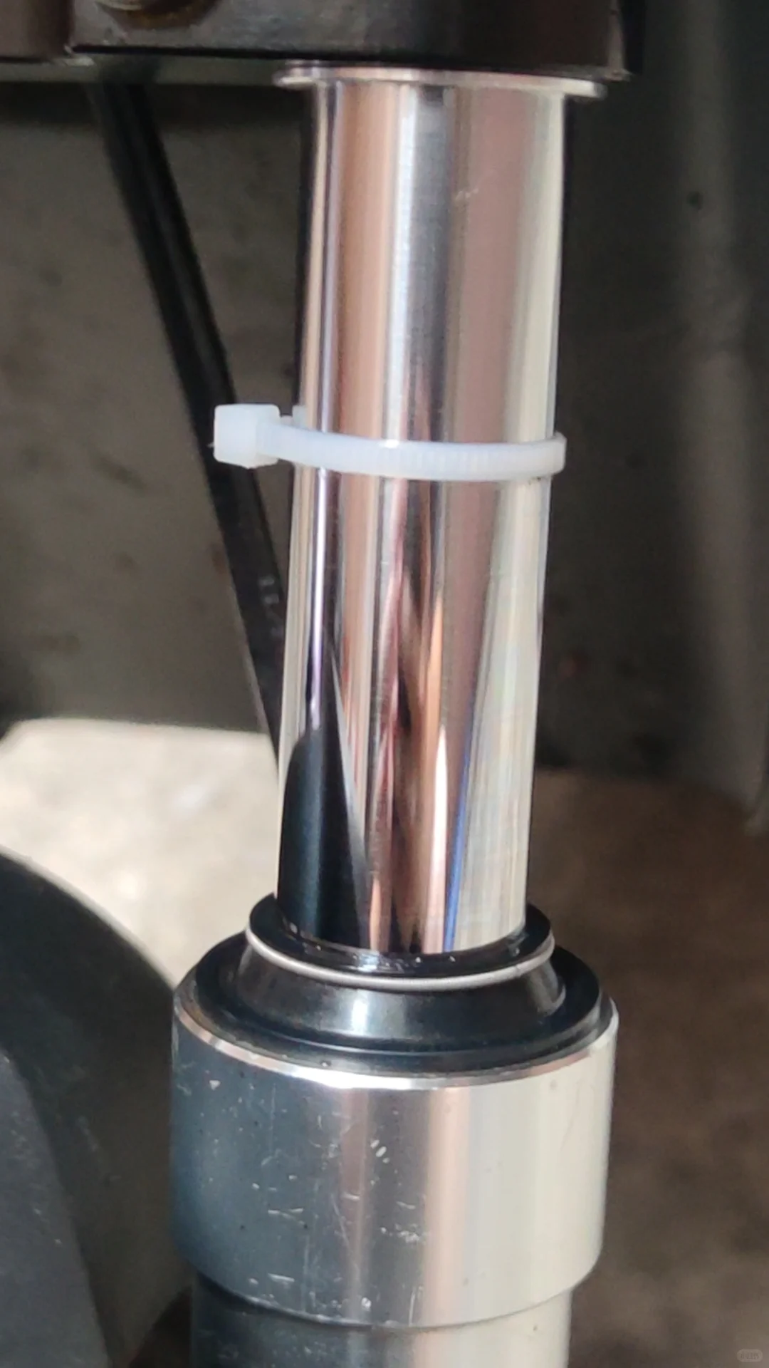 前减震换弹簧换油