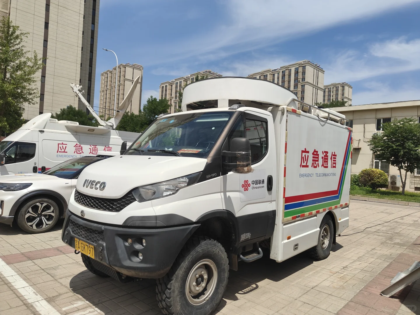 应急通信车/信号发射车/信号保障车