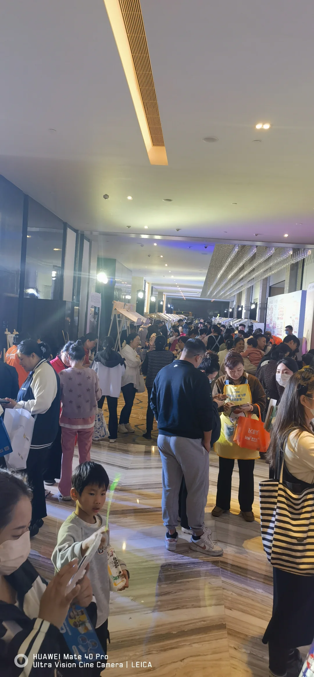 来参加了孩子王的秋季孕婴童展览会！