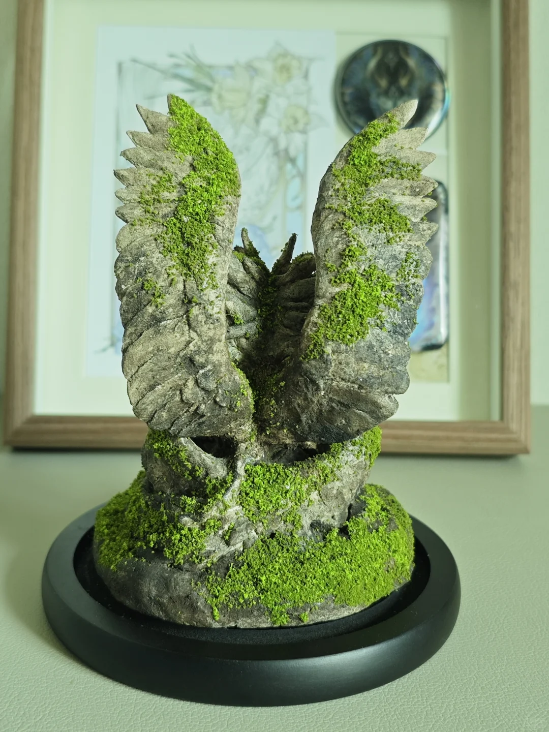 手搓白神的神秘小石雕