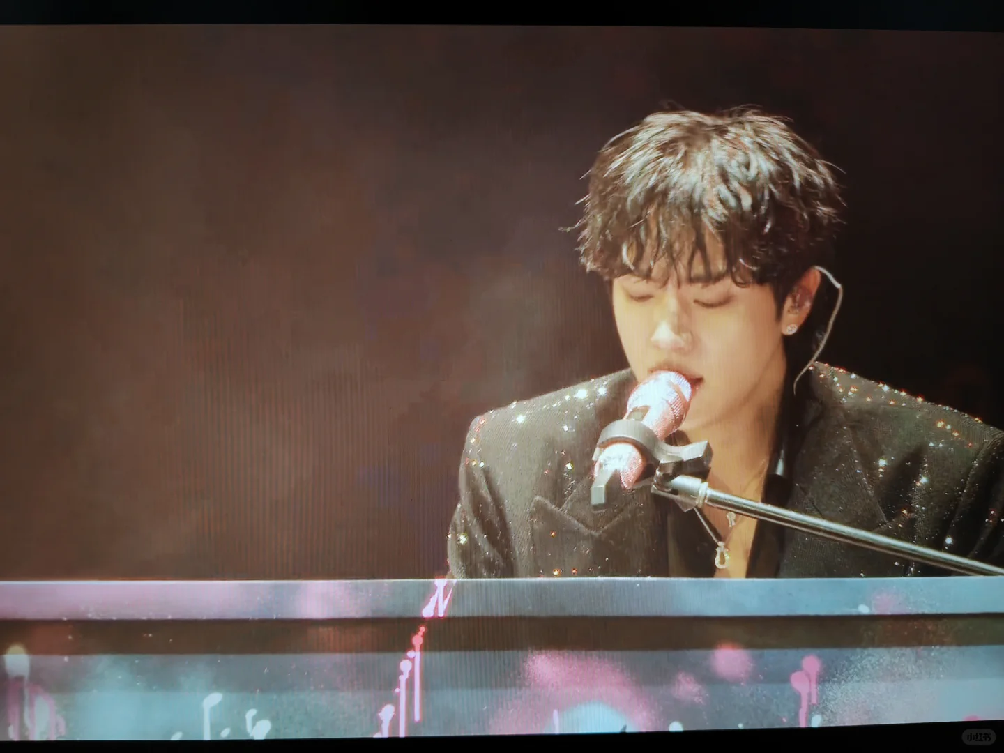 幸福是你透过摄像机望向我的眼睛