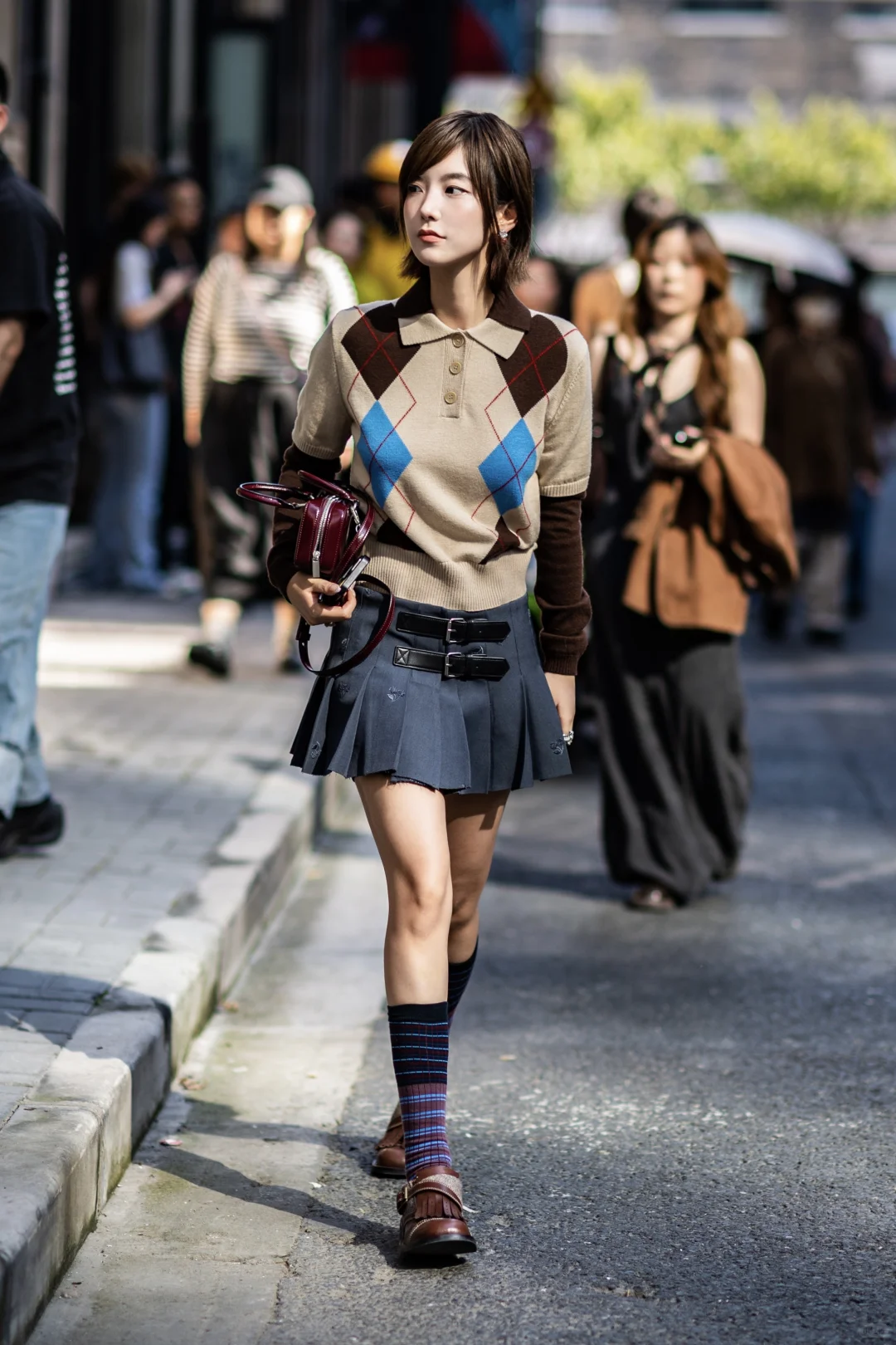 街拍｜上海街头秋冬惊艳穿搭加载ing