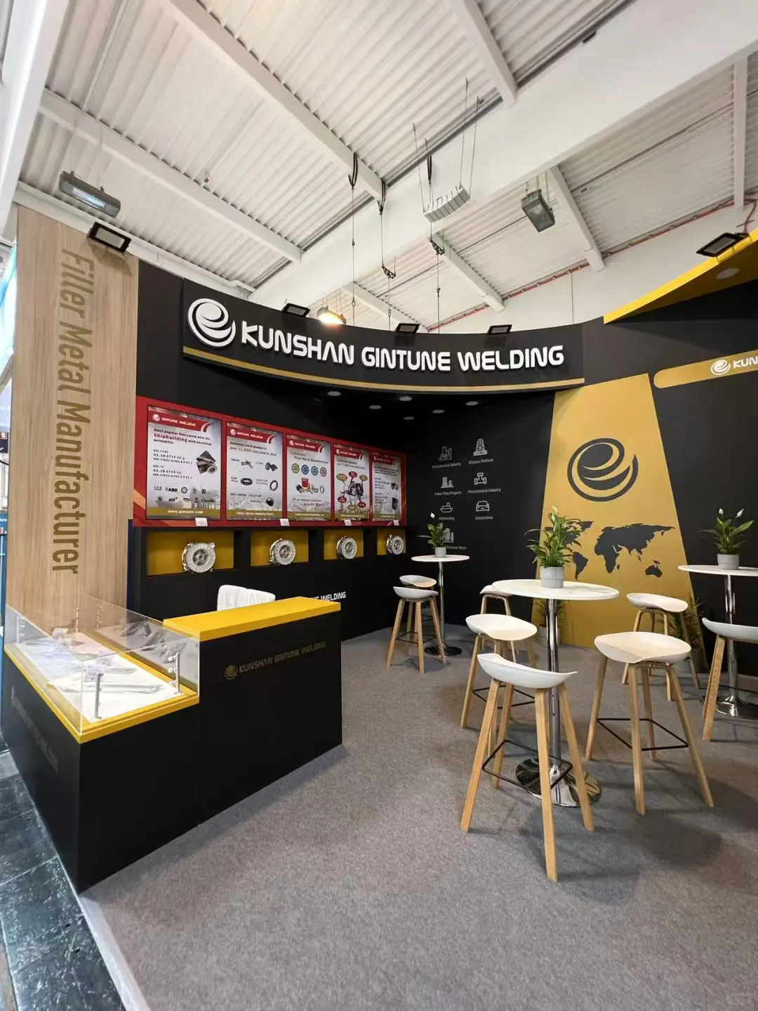 展台设计搭建丨工业风骨，匠心构筑