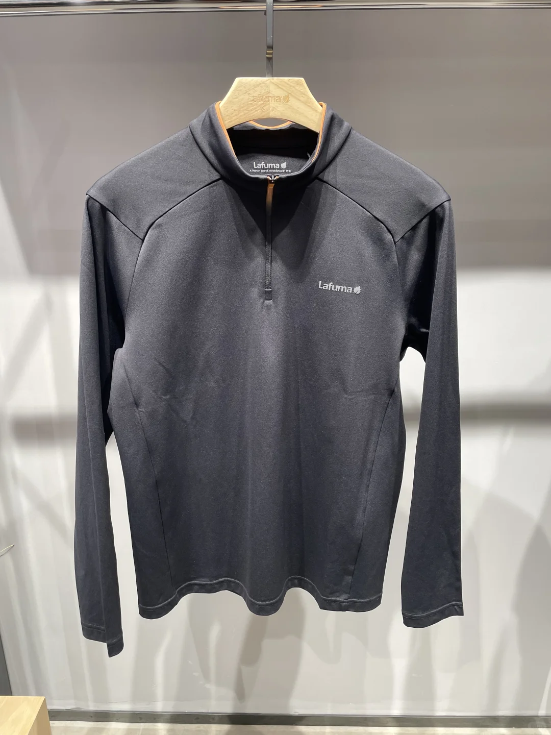 冬日氛围感户外穿搭|沙棘棕轻羽绒太好穿了