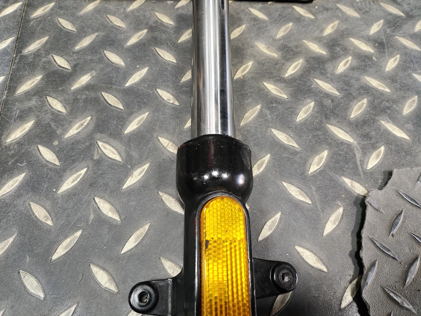 小牛原厂减震更换油封 改装减震升级弹簧