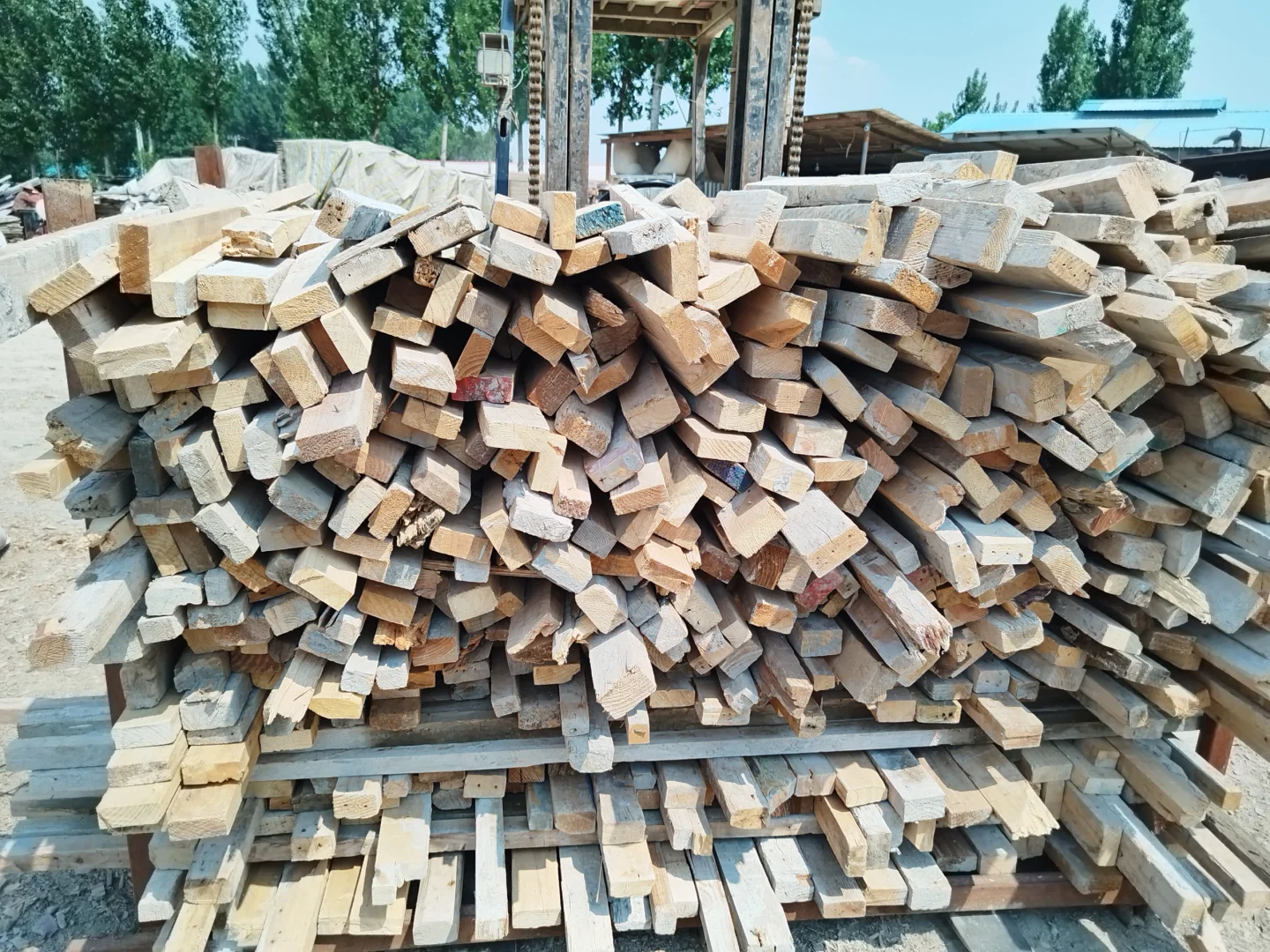 回收工地方木和模板