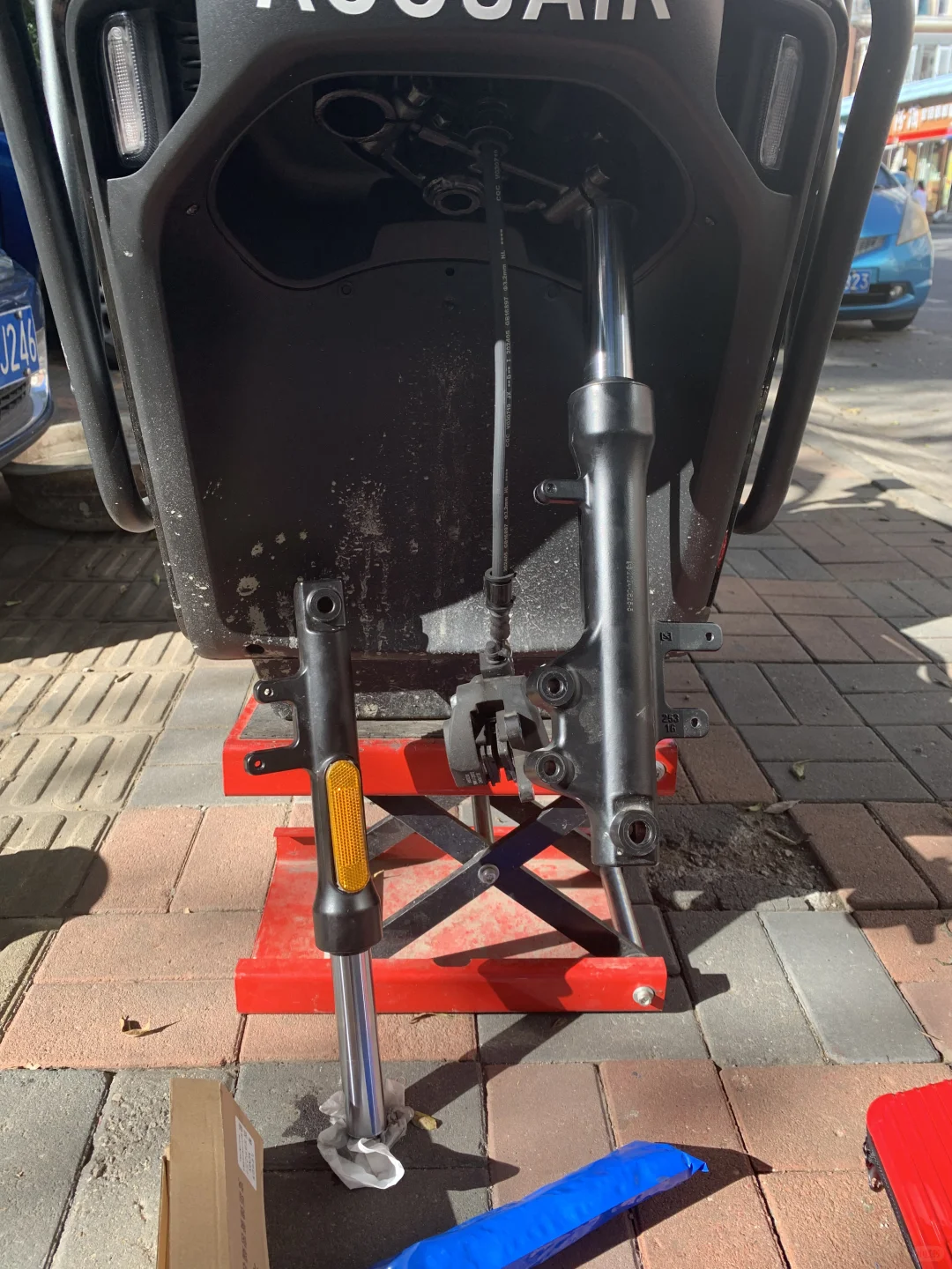 Mzmix 前减震换弹簧和调油。