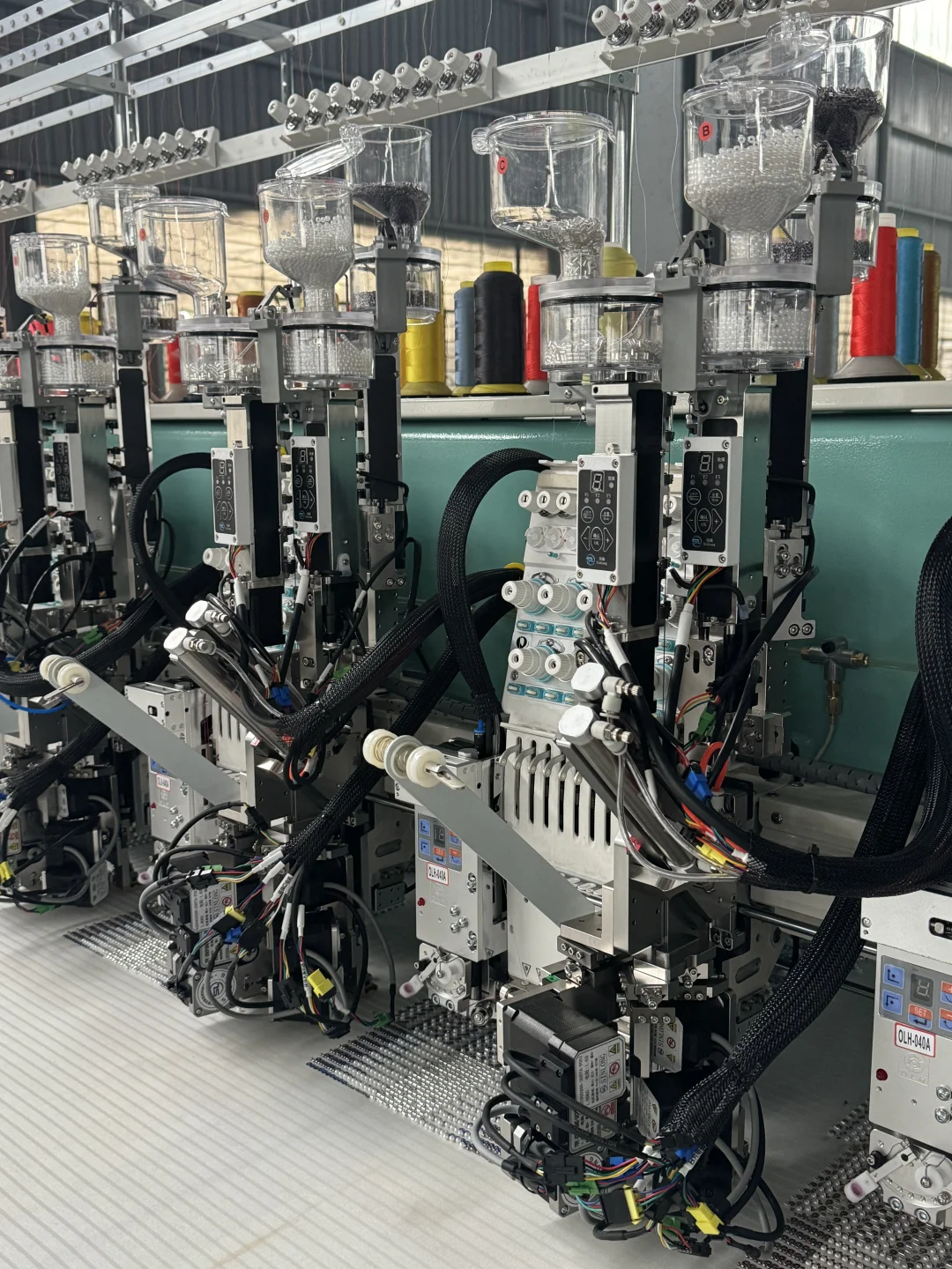 竟然真的有自动化的缝纫机～～