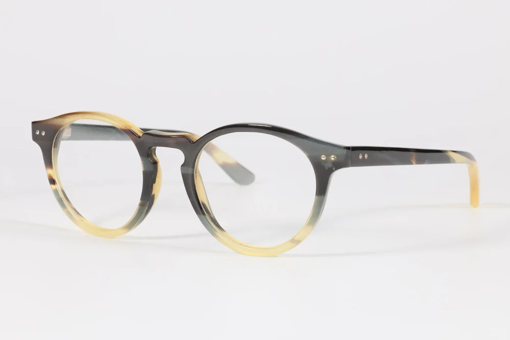 眼镜工厂：不同颜色的变色镜片都有什么功能