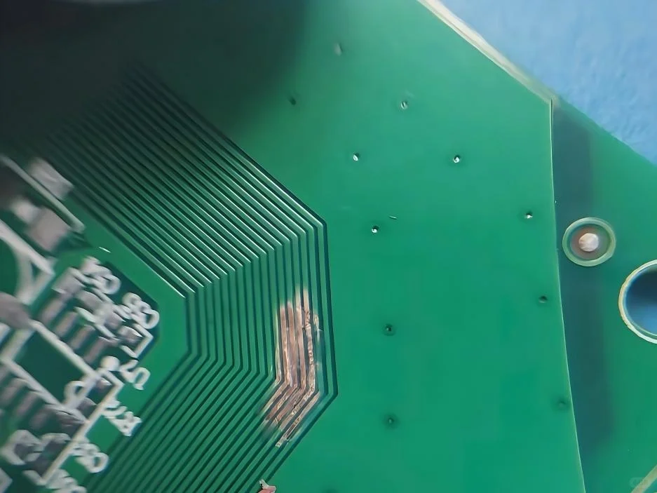 PCB线路板阻焊露线的5个常见原因