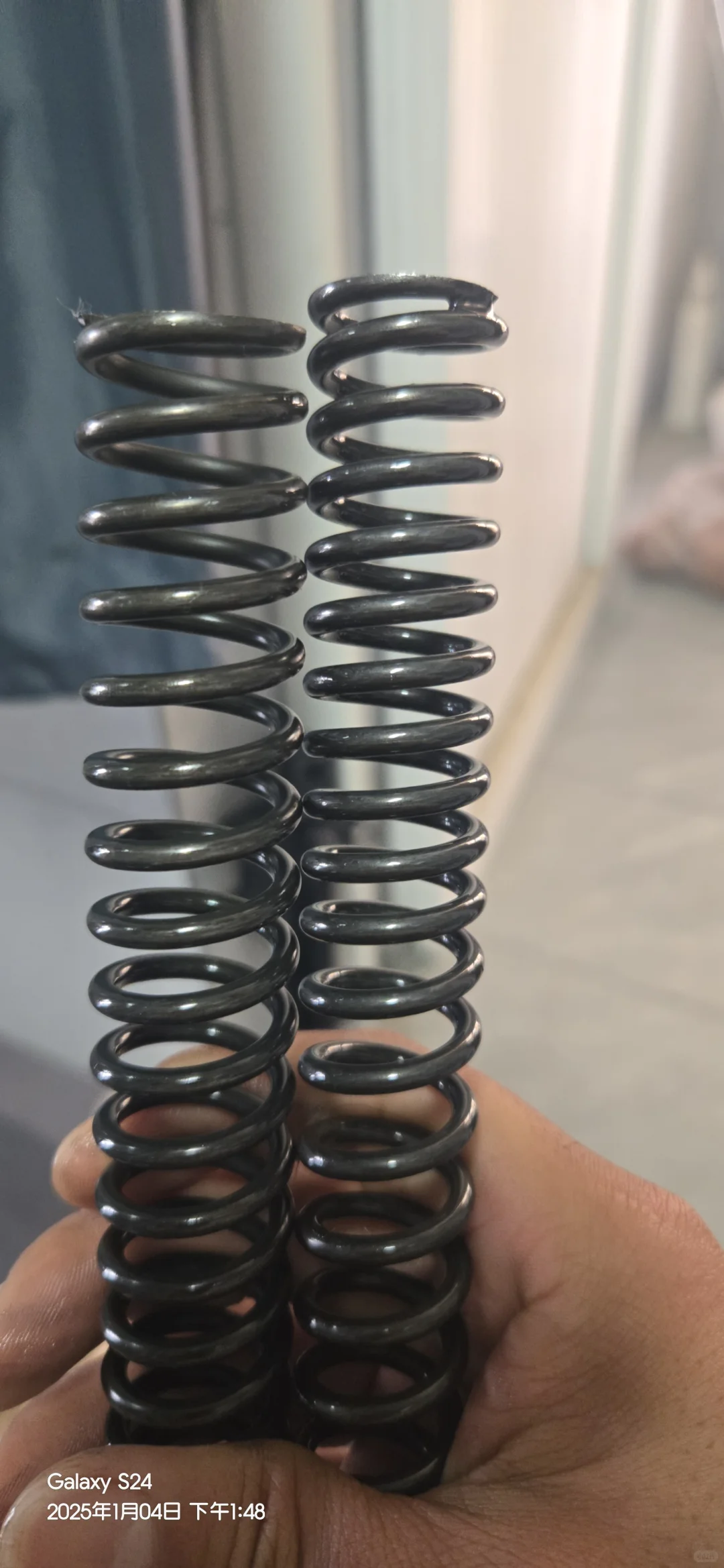 极核ae4前减震弹簧