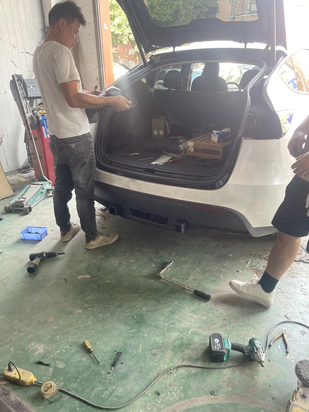 特斯拉model y背车架 背电动/摩托