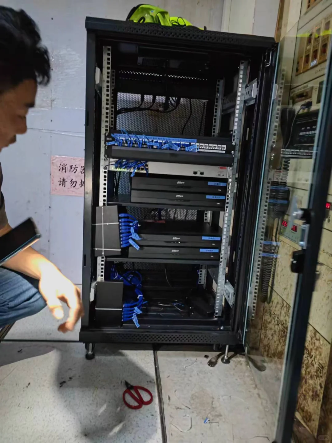 工作日常|机房设备安装调试