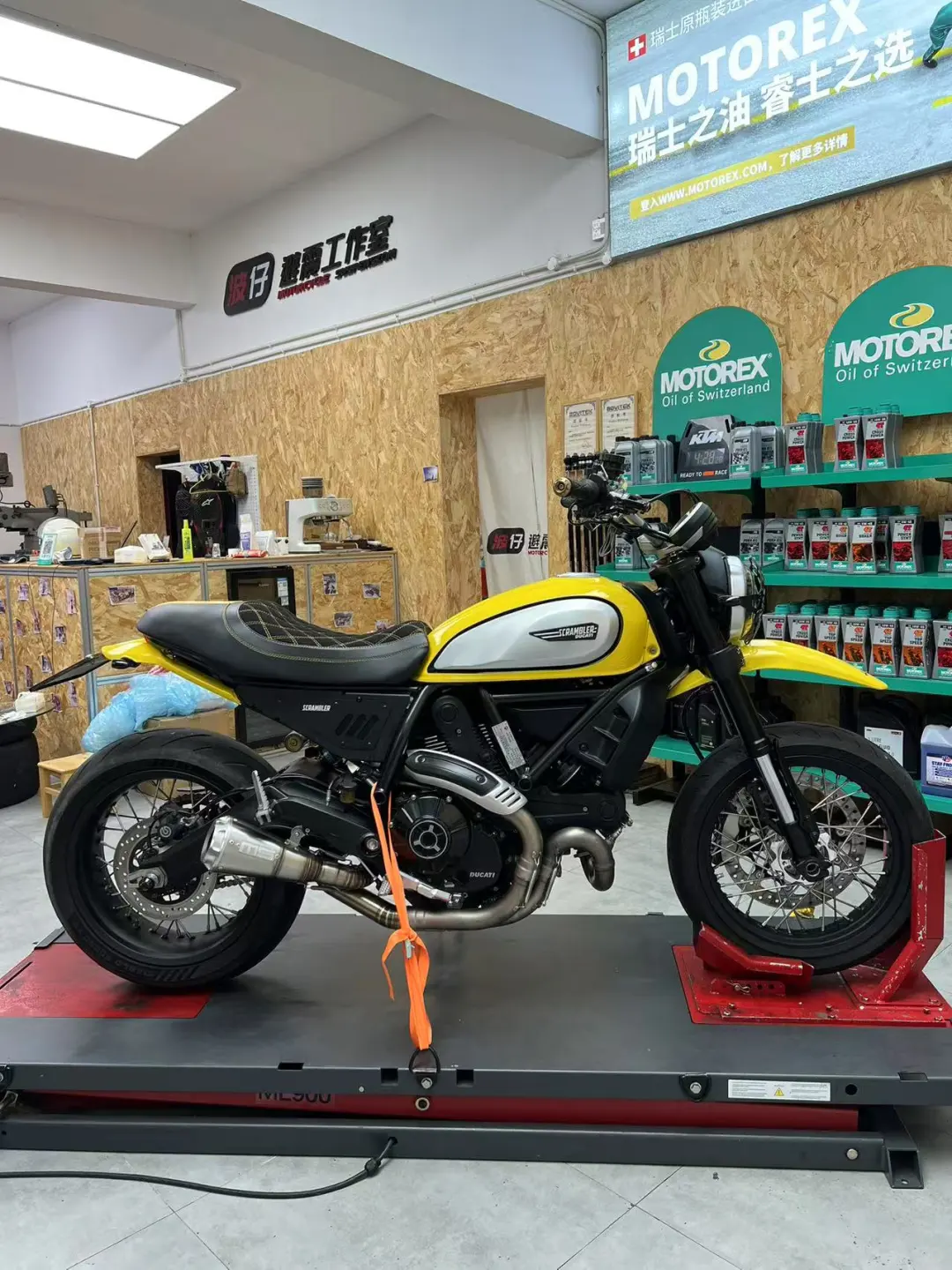 不改了不改了,骑,骑到报废