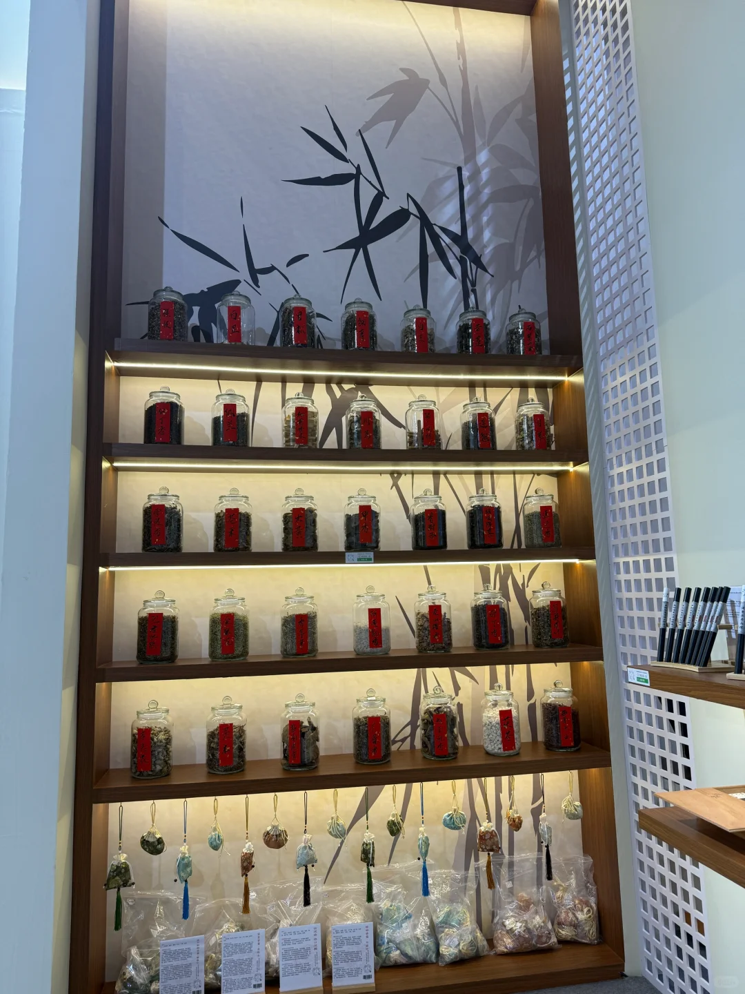 应该是本届佛事展比较有品的展位表达了吧