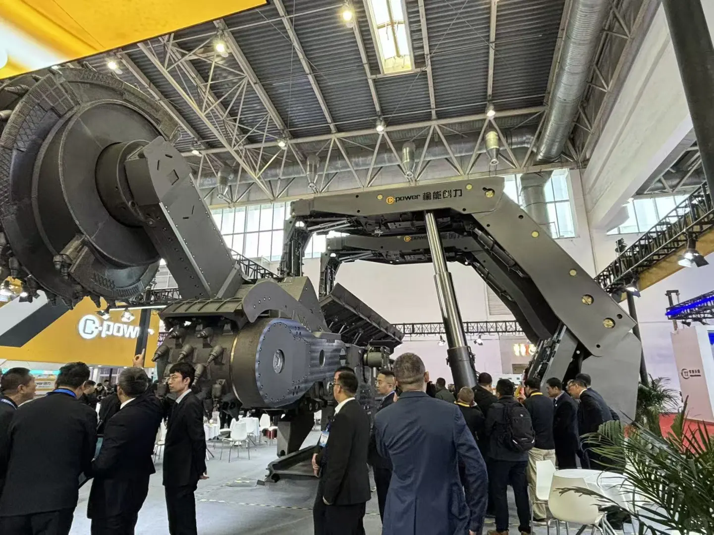 这次的煤矿开采技术展也太隆重了吧！