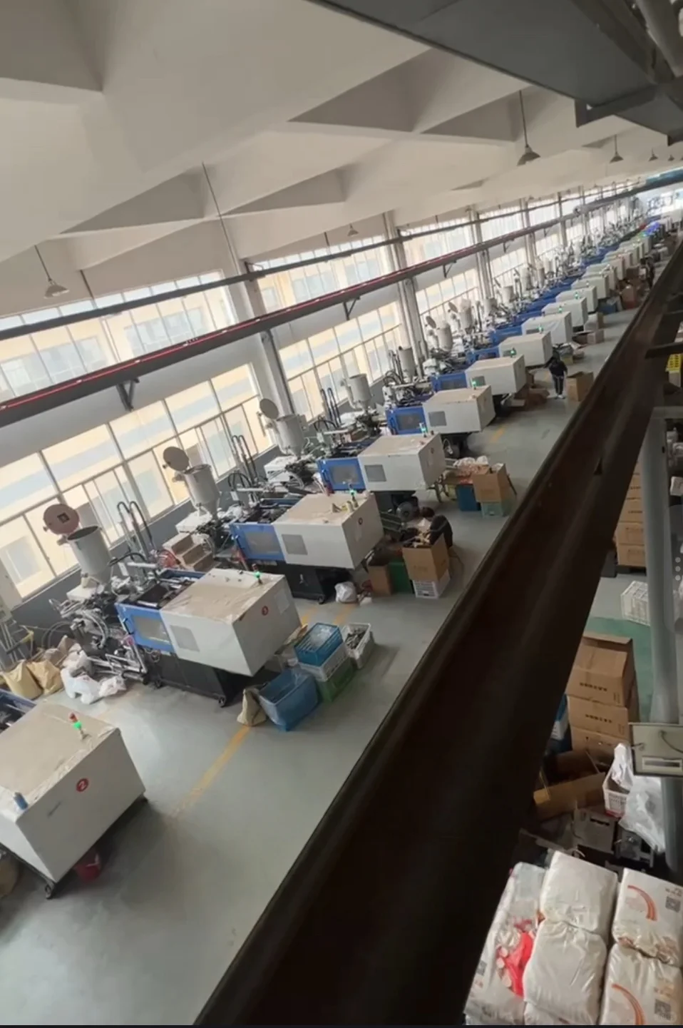 注塑流水生产线