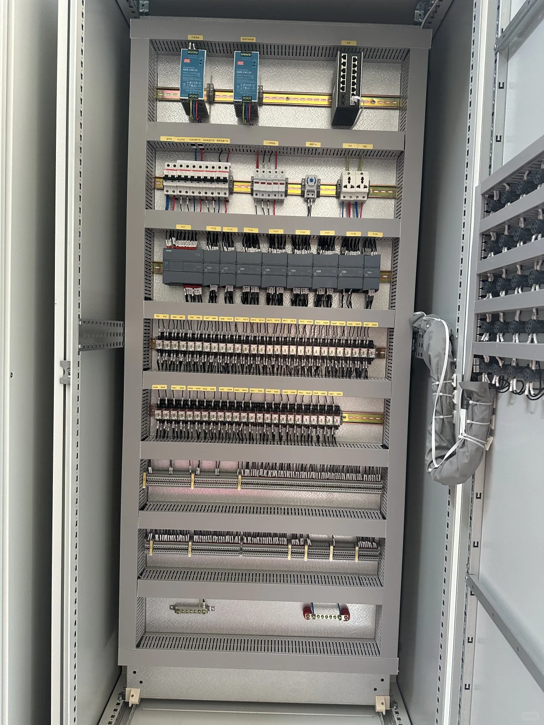 超超超极专业的控制配电柜厂家