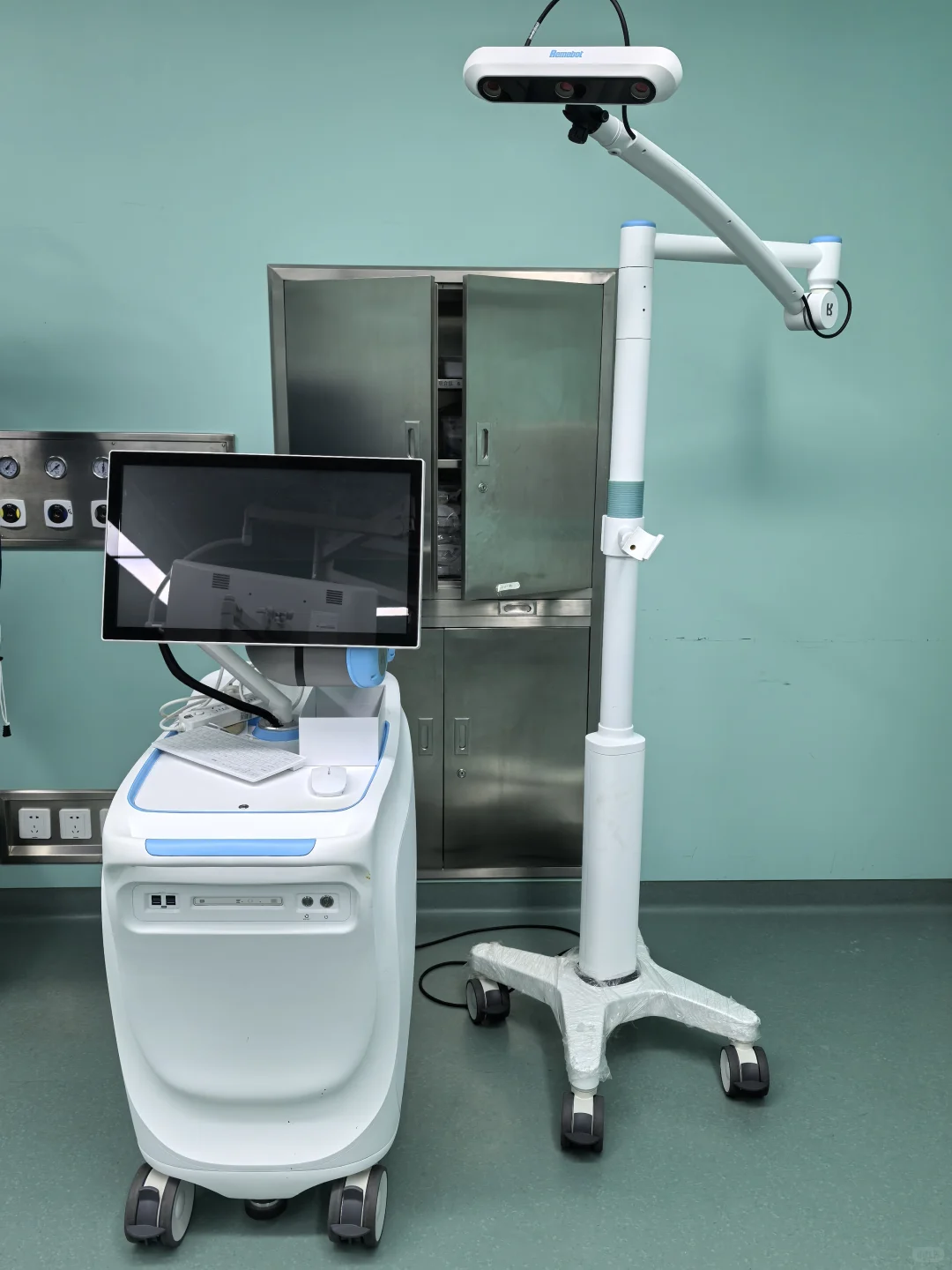 神经外科手术室的高端设备