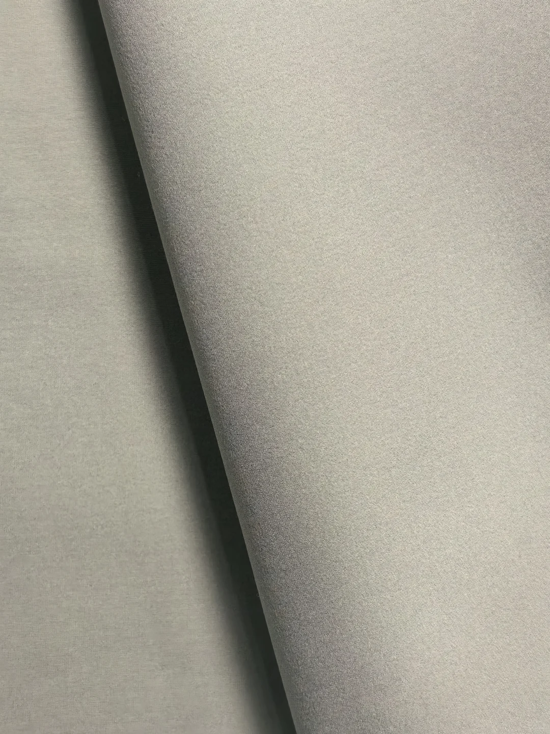 复合绒内里 | 弹力防水保暖亲肤软壳面料