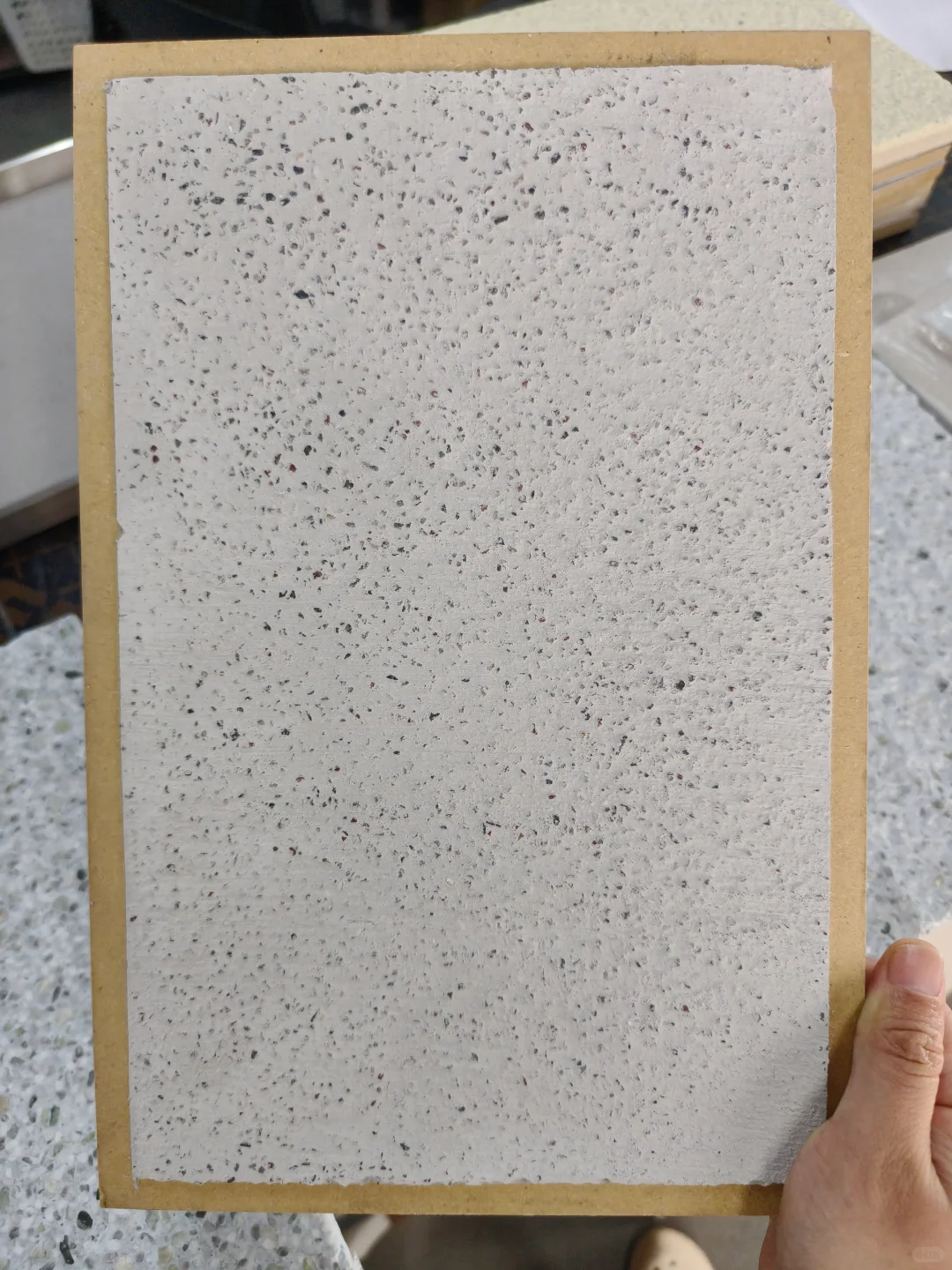 防霉防潮墙壁涂料