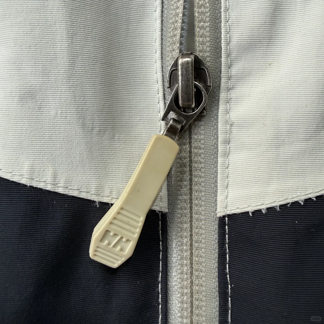 Available?00‘s HELLY HANSEN户外滑雪夹克