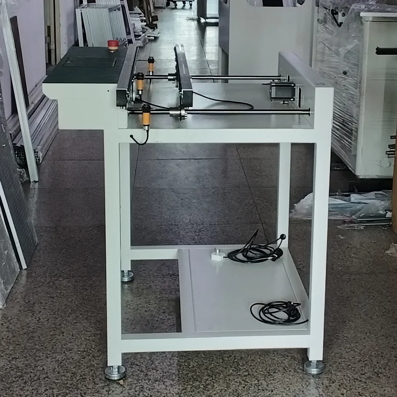 1米全自动接驳台