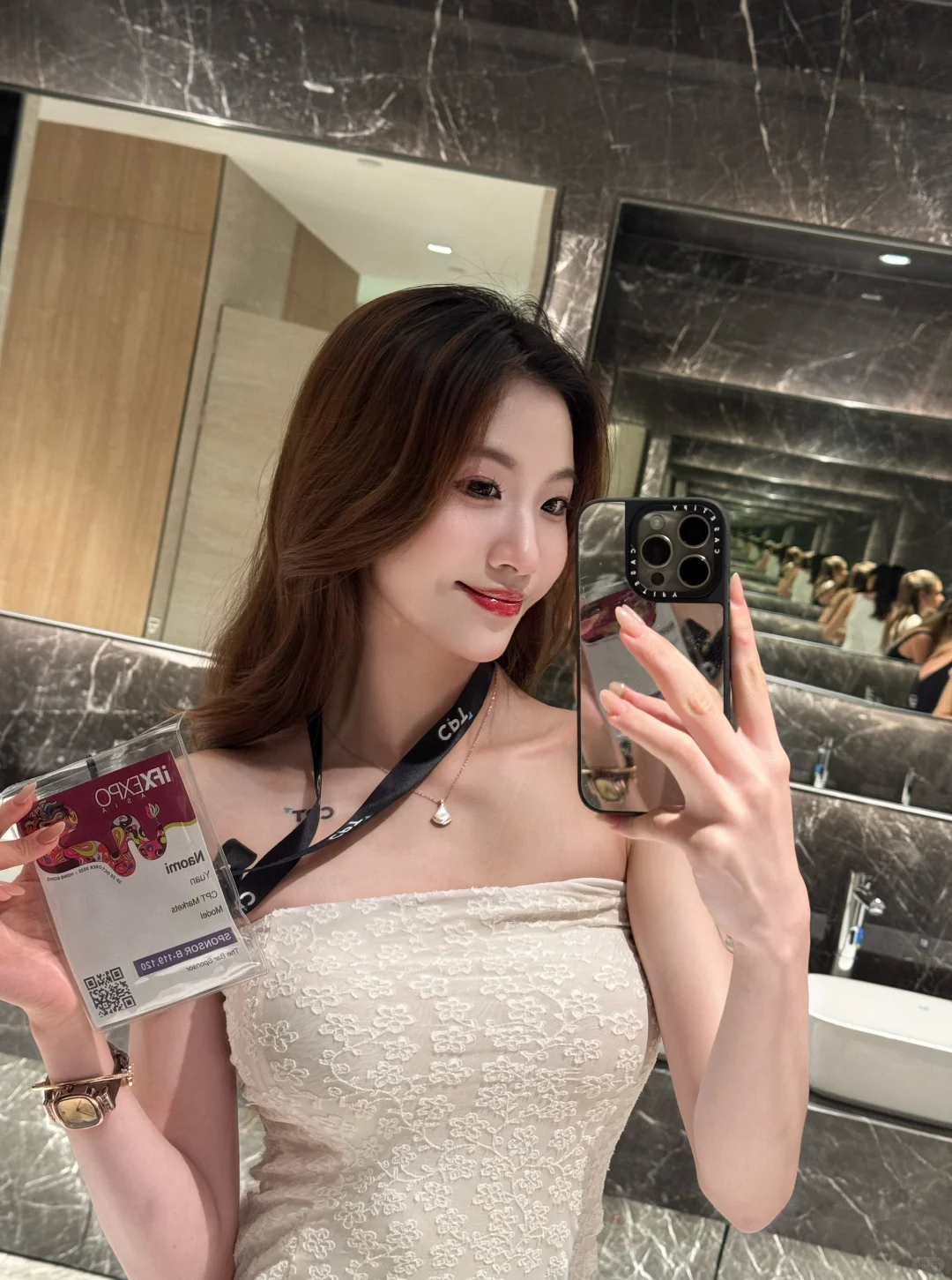 ??金融展礼仪模特|帮客户“赚百万曝光”