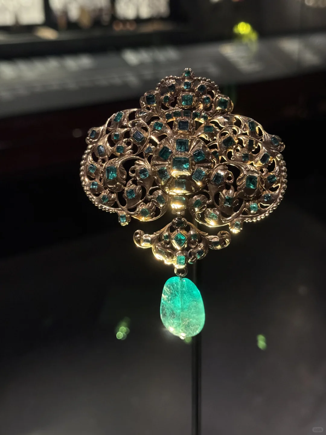 V&A博物馆请好好保管维多利亚女王的王冠