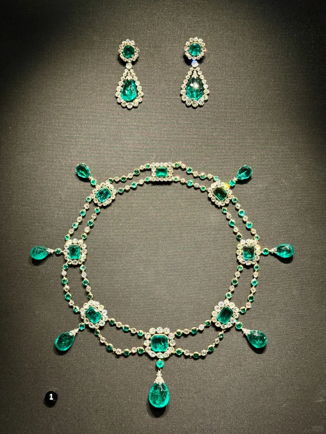 V&A博物馆请好好保管维多利亚女王的王冠