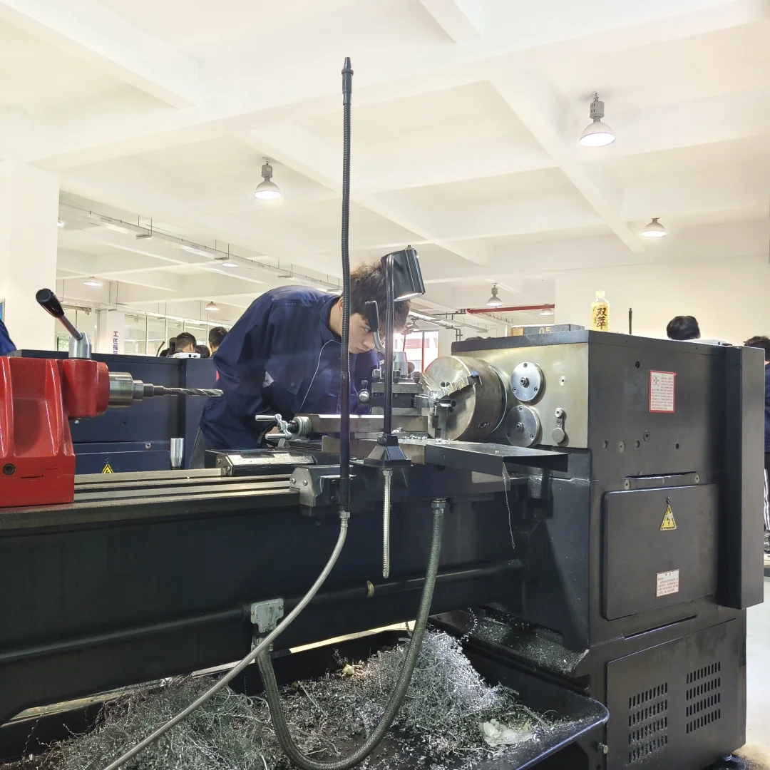 大一下机床实训