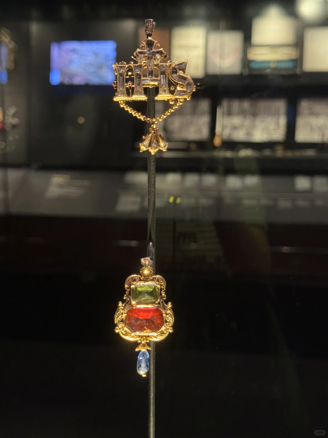 V&A博物馆请好好保管维多利亚女王的王冠