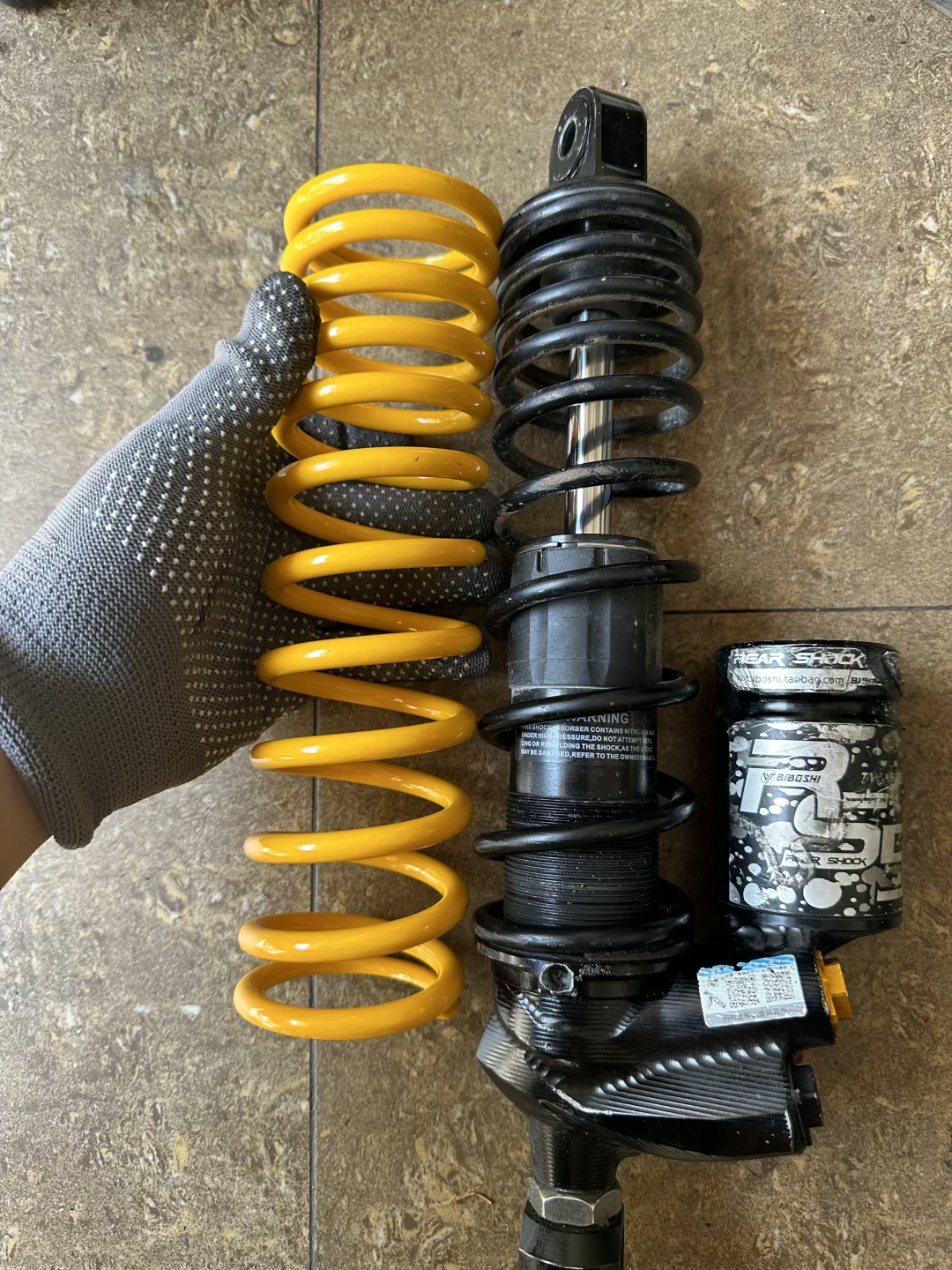 自己动手更换比博士rs5弹簧