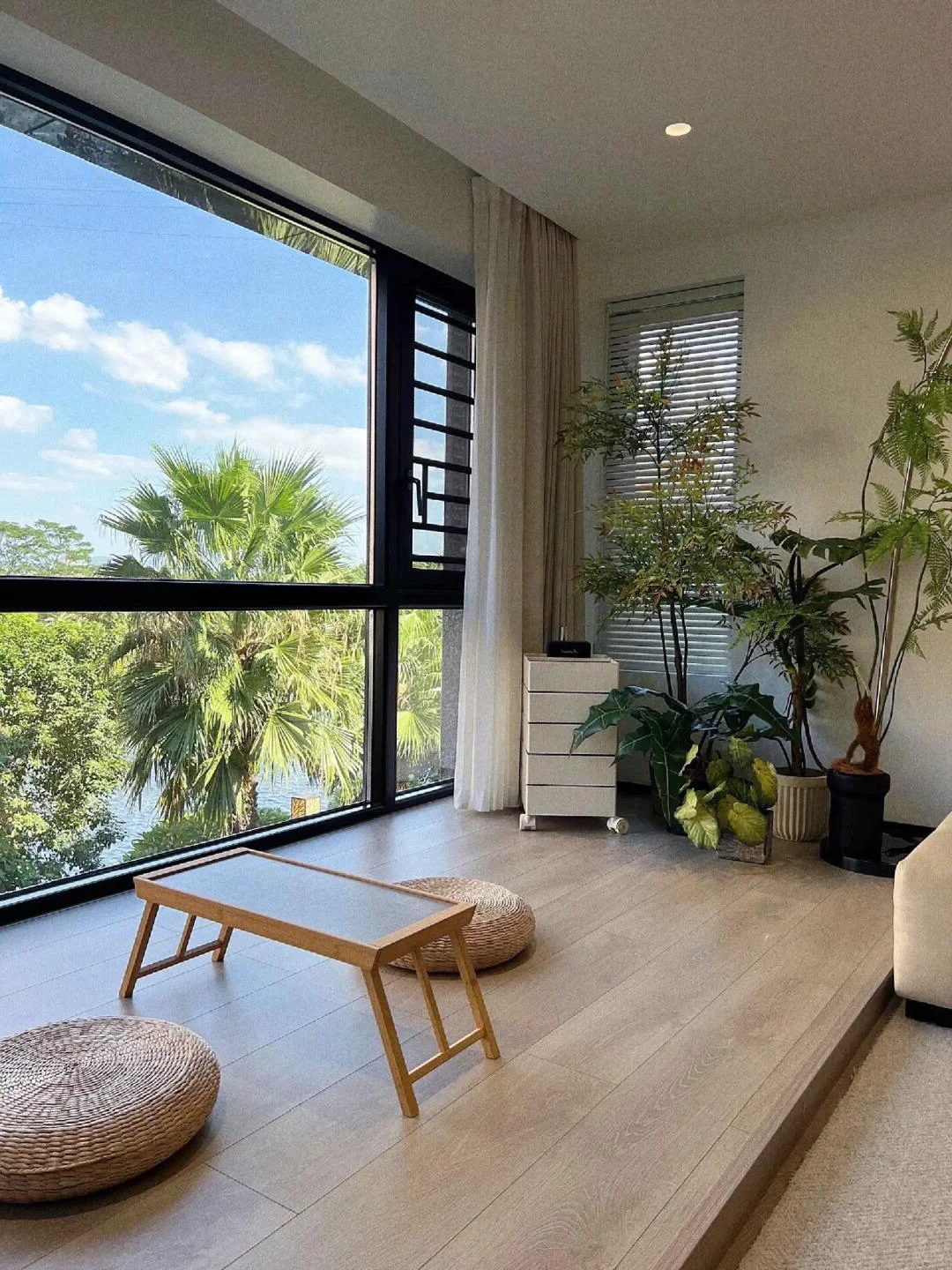 哇塞！断桥铝落地阳台，开启四季美景自由！