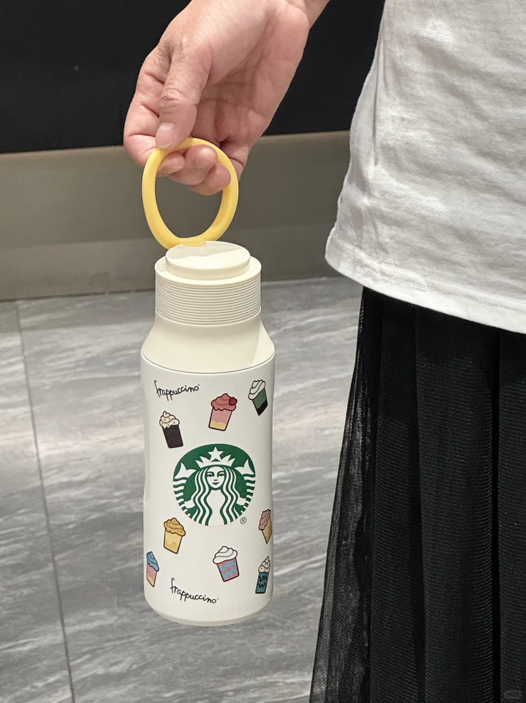 ?啊啊啊可以变色的星巴克新品！！