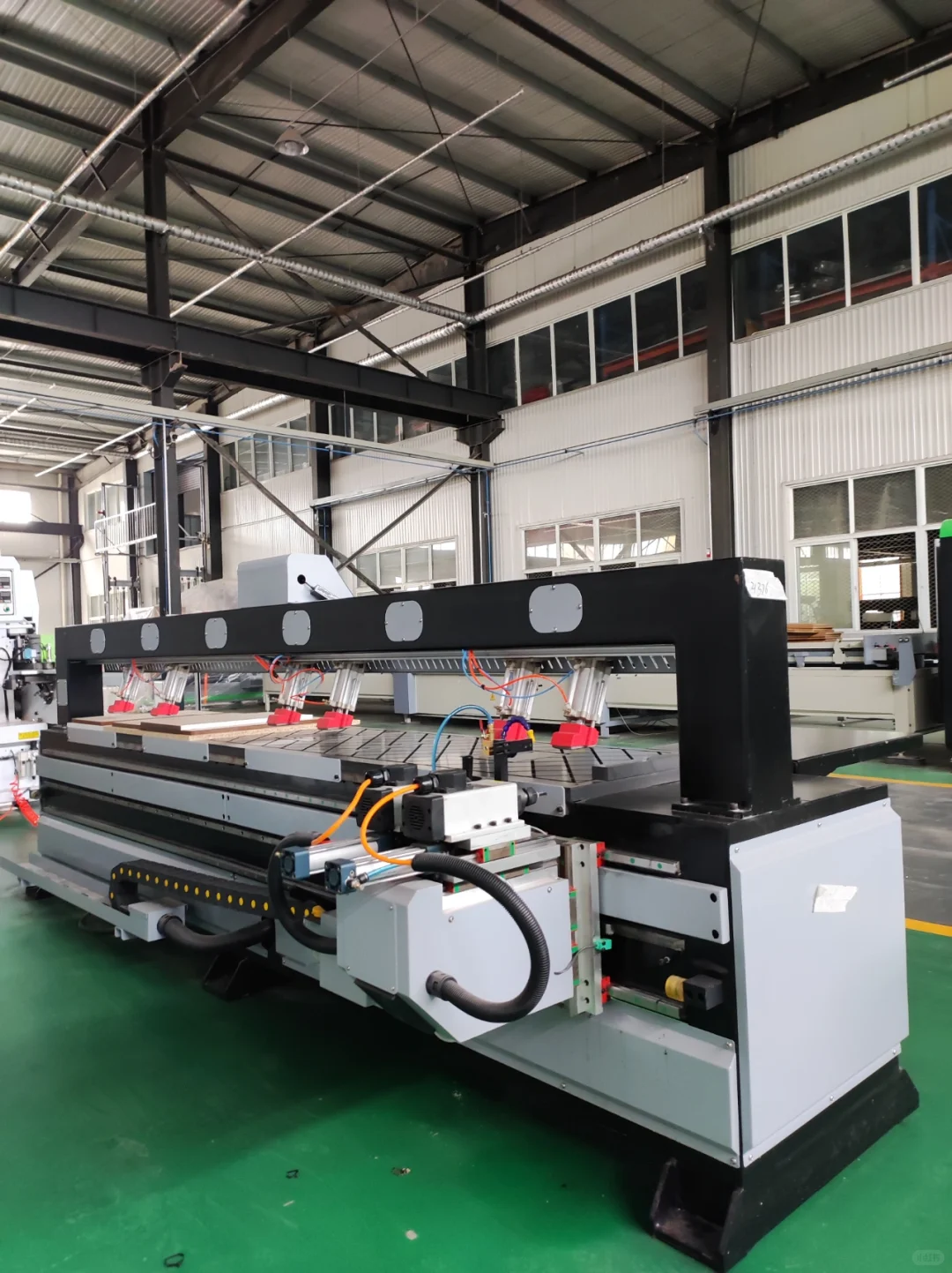 板式家具全屋定制生产线设备供参考建议