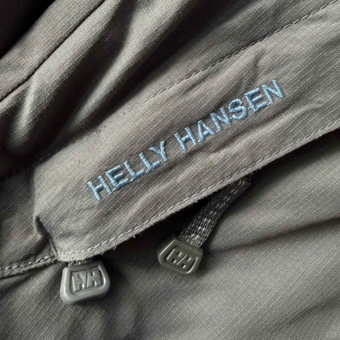 Available❄️00‘s HELLY HANSEN 户外夹克