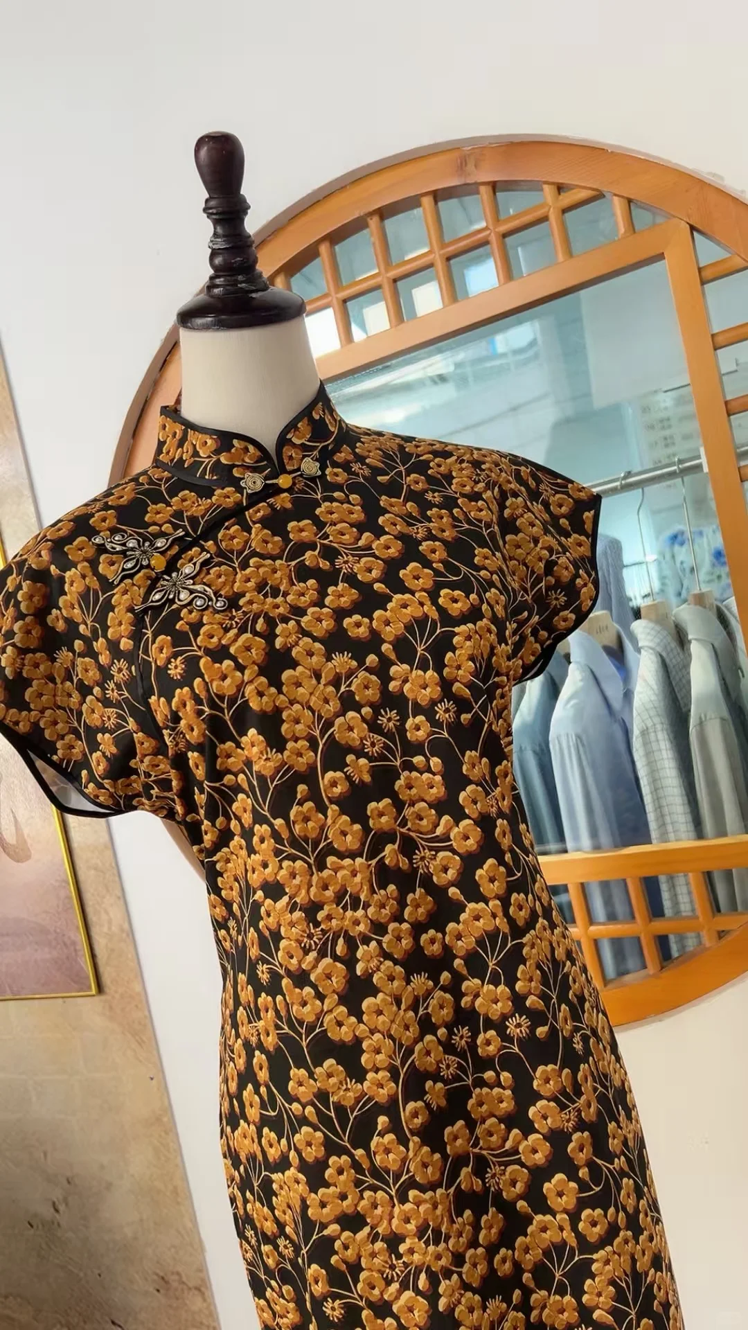 一裁一剪 一针一线 用心缝制 裁剪精准