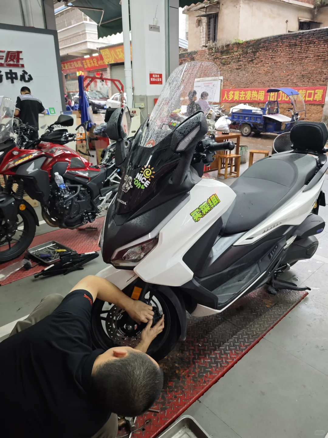 Nss350更换泰国NUI牌避震弹簧