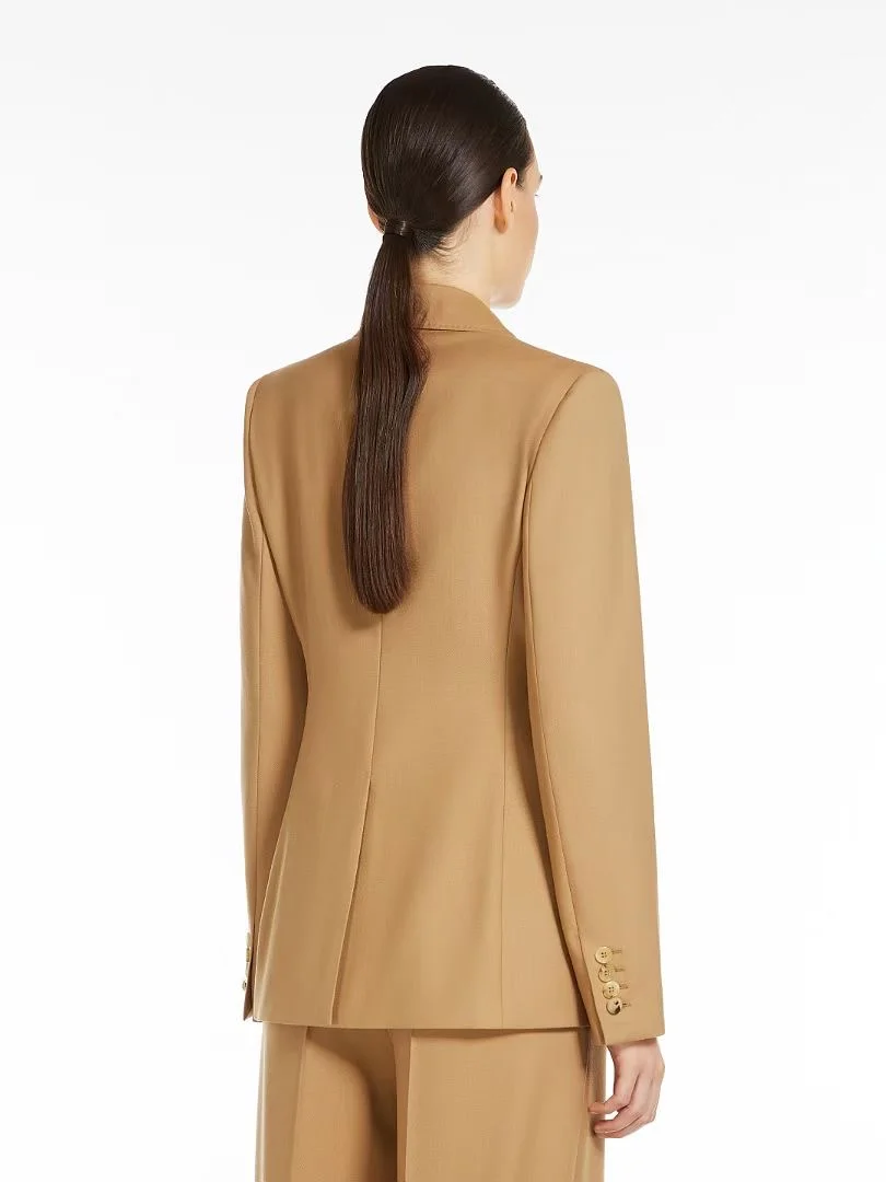 ?你的新年职场战袍 应该由你自己定义