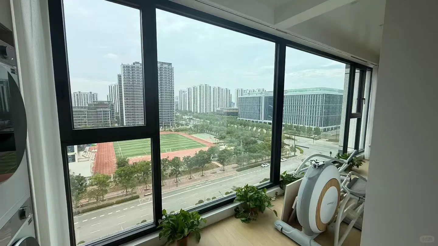 窗明景阔，心也跟着亮堂 —— 我家封窗小感