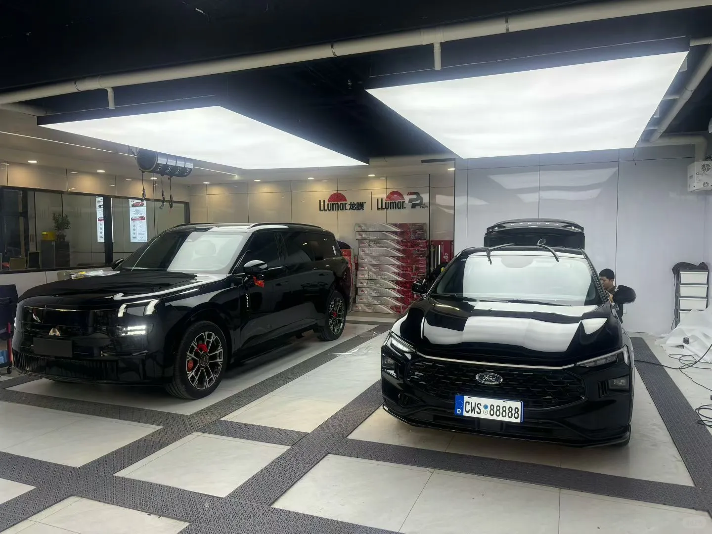 来看看什么叫「教科书式贴膜」✨