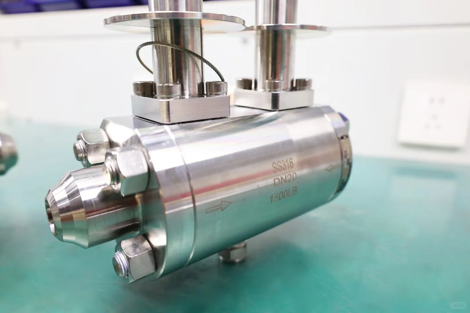 法登超低温DBb球阀